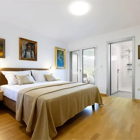 Luxurious With Heated Pool And Mountain View * Zupa